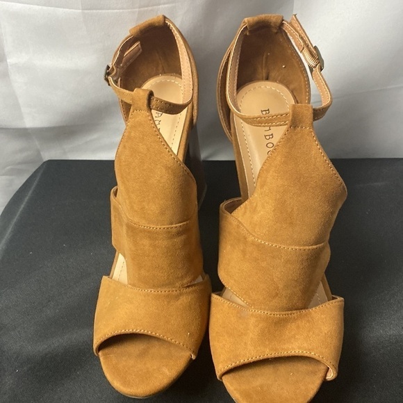 BAMBOO WO SIZE 10 CARAMEL BROWN SUEDE LIKE 4” HEELED ANKLE STRAP SANDAL … - Picture 5 of 16